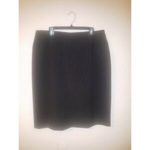 Larry Levine Classics Women's Skirt Sz 18 Black Pinstripe Knee Length Career